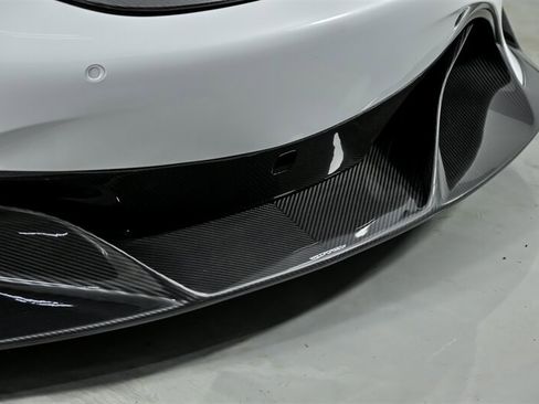 Used 2018 McLaren 720S Performance RWD image 5