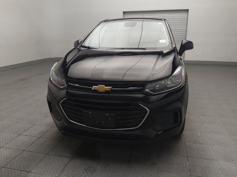 Used 2022 Chevrolet Trax LS w/ Tint and Cruise Package FWD image 15