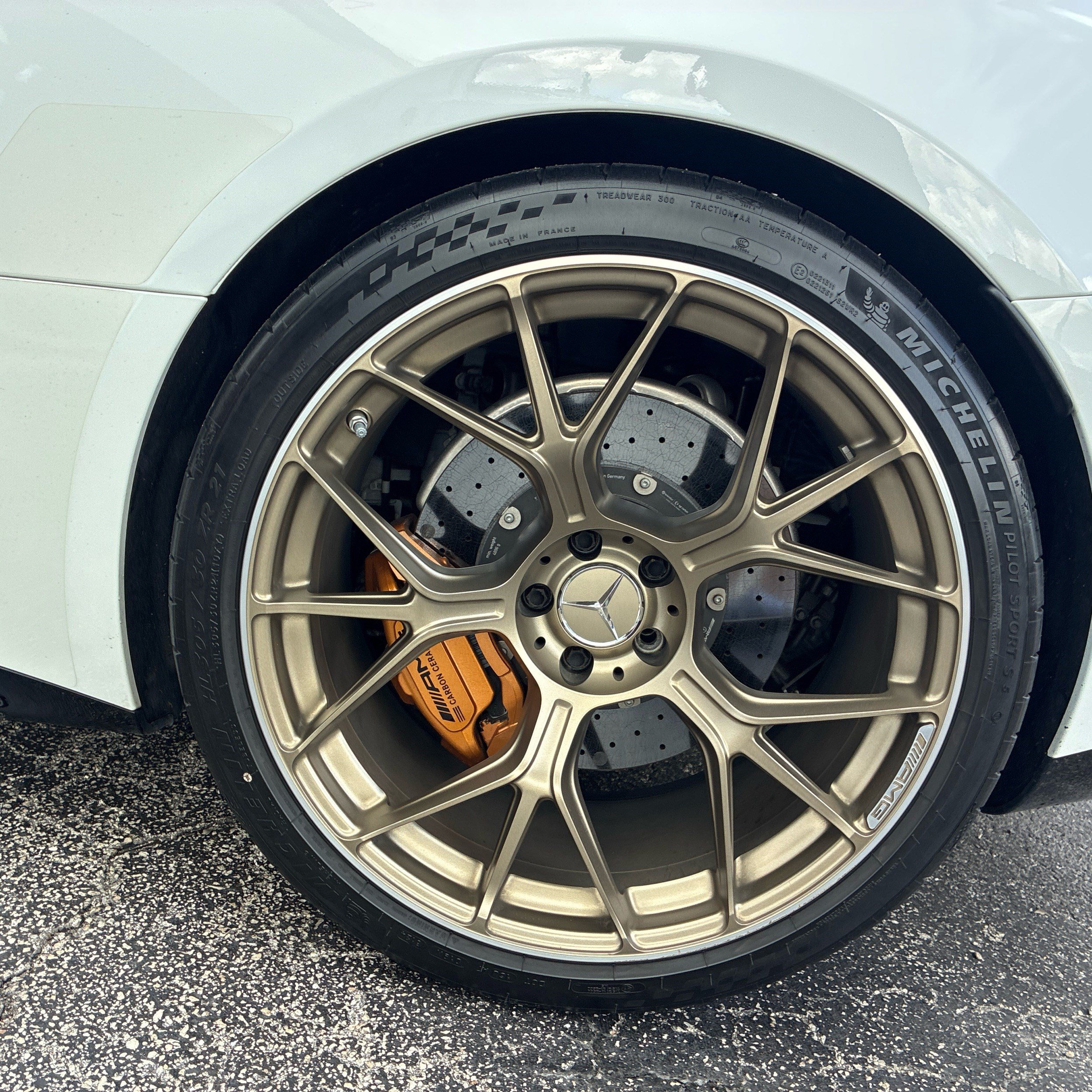 Used 2025 Mercedes-Benz AMG GT 63 image 22