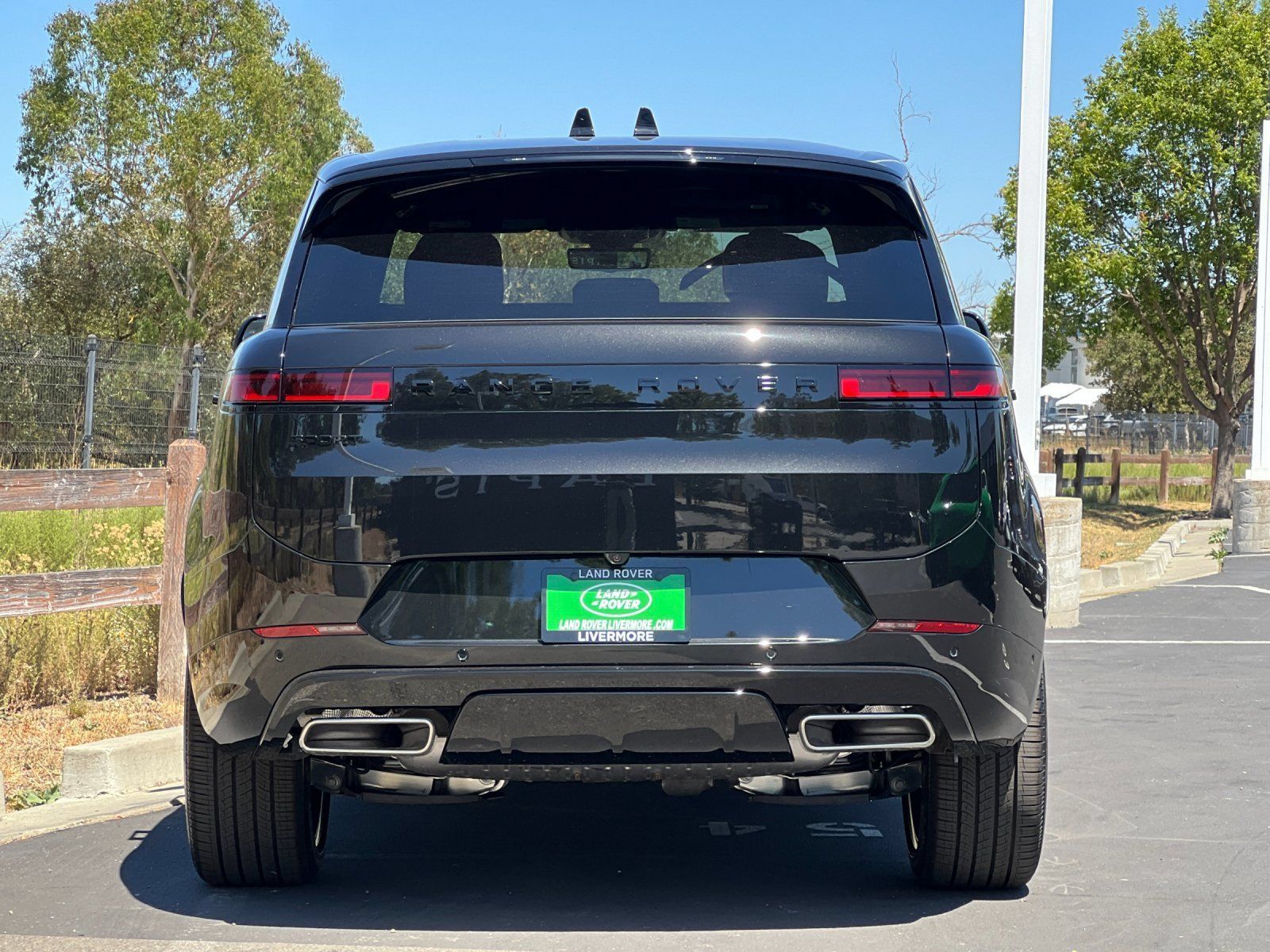New 2026 Land Rover Range Rover Sport Dynamic SE AWD/4WD image 5