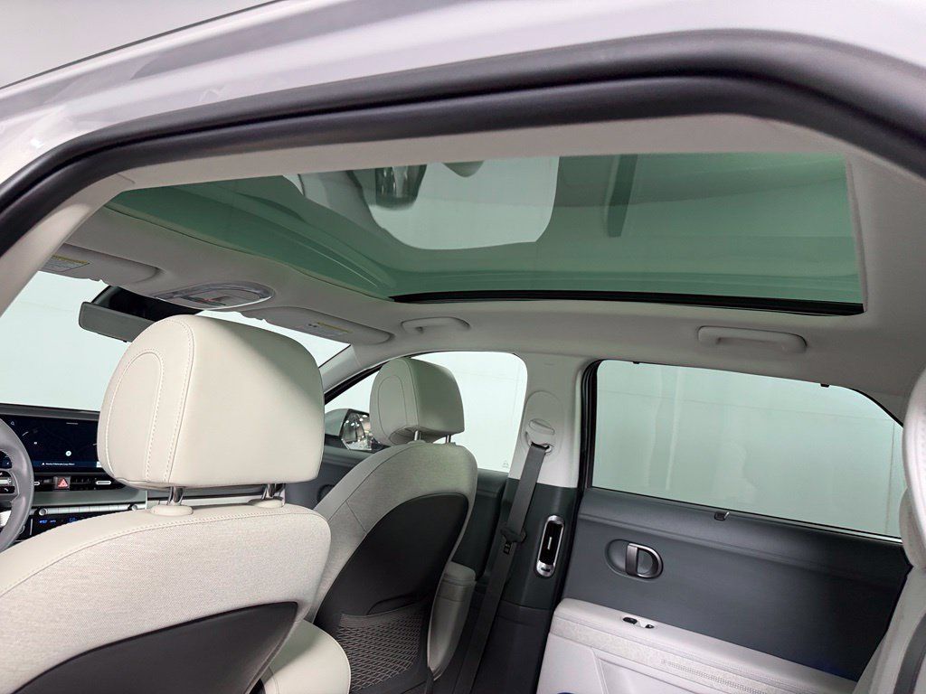 Used 2025 Hyundai Ioniq 5 Limited RWD image 20