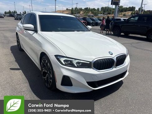 Used 2025 BMW 330i xDrive Sedan w/ Premium Package AWD/4WD image 3