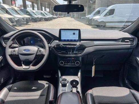New 2024 Ford Escape ST-Line w/ Equipment Group 301A image 9