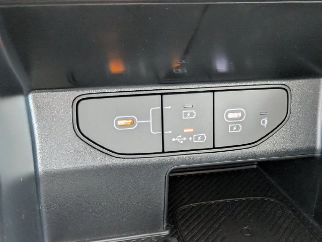 Used 2025 Kia Sorento EX FWD image 21