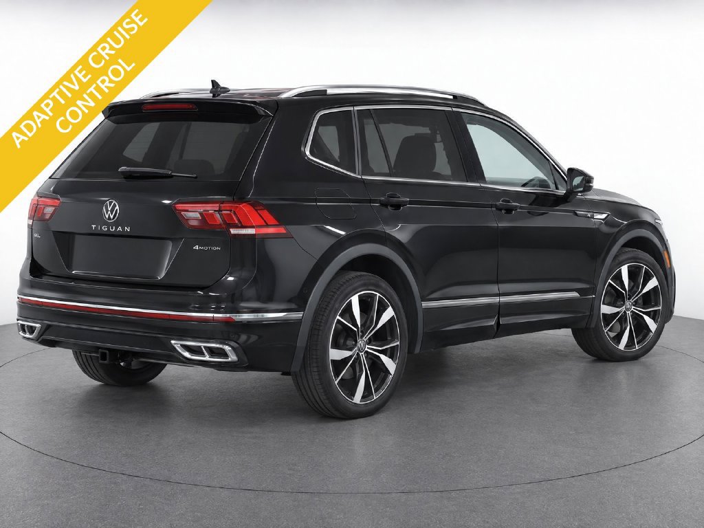 Used 2024 Volkswagen Tiguan SEL R-Line w/ MDO Package, Two-Row AWD/4WD image 3