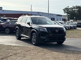 New 2025 Nissan Pathfinder SV w/ Black Appearance Package video 2