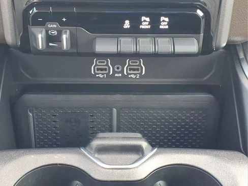 Used 2025 RAM 1500 Laramie w/ Laramie Southwest Edition AWD/4WD image 21