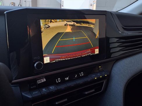 Certified 2025 Toyota Camry LE image 9