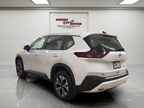 Used 2023 Nissan Rogue SV FWD image 5