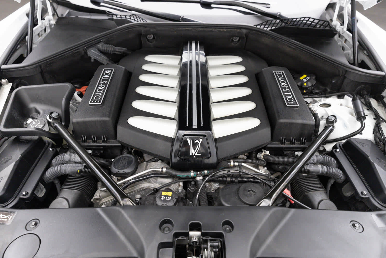 Certified 2018 Rolls-Royce Wraith RWD image 9