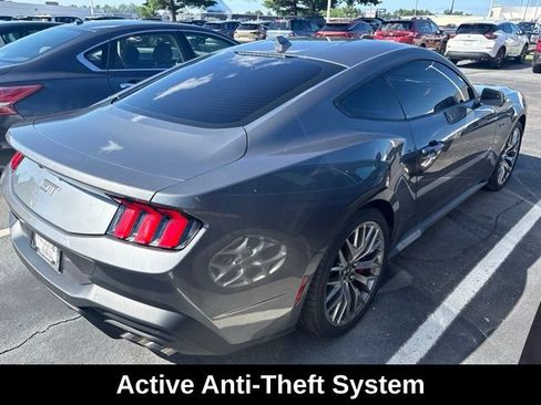 Used 2025 Ford Mustang GT Premium RWD image 5