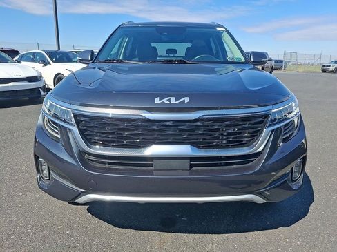 Certified 2023 Kia Seltos SX w/ SX Sunroof Package image 2