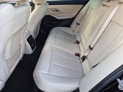 Used 2022 BMW 330i Sedan w/ Driving Assistance Package RWD image 20