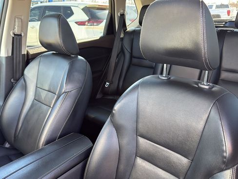 Used 2023 Nissan Rogue SL w/ SL Premium Package image 18