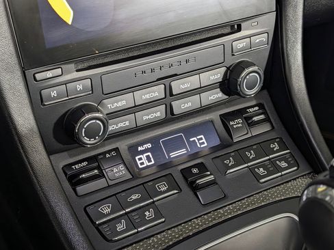 Used 2019 Porsche 911 Turbo S image 32