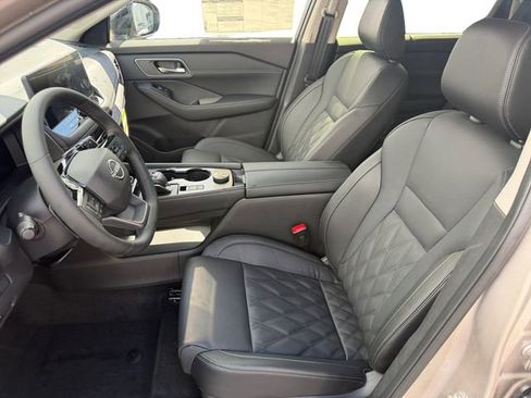 New 2026 Nissan Rogue Platinum w/ Platinum Premium Package AWD/4WD image 6