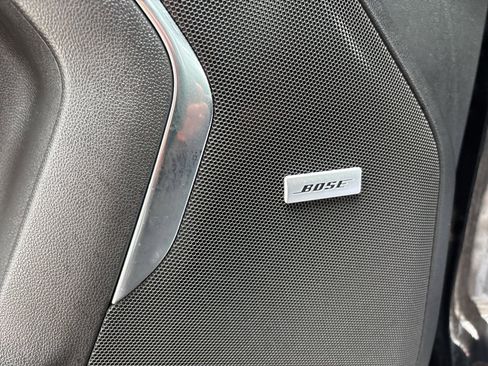 Used 2023 GMC Yukon SLT w/ SLT Premium Package image 20