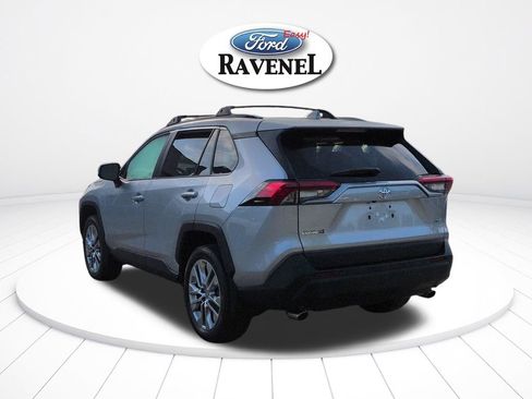 Used 2024 Toyota RAV4 XLE Premium FWD image 6