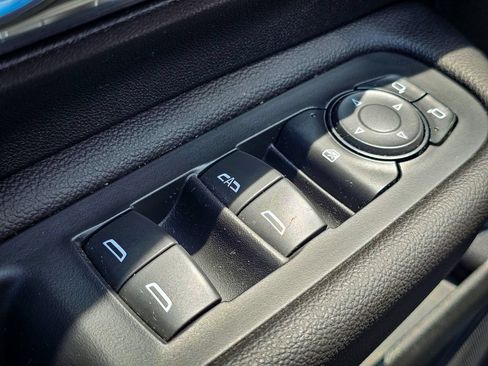 Used 2021 GMC Terrain SLT w/ Infotainment Package II AWD/4WD image 12