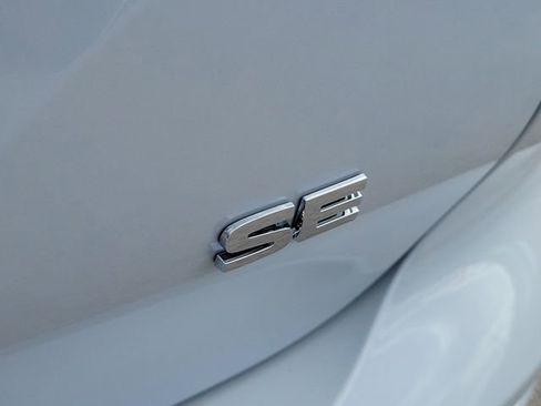 New 2026 Mitsubishi Outlander SE image 10