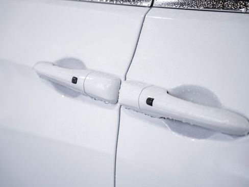 New 2026 Chrysler Pacifica Select image 14