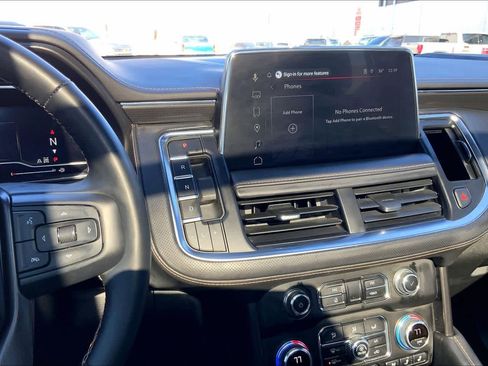 Used 2023 GMC Yukon XL AT4 w/ AT4 Premium Plus Package image 6