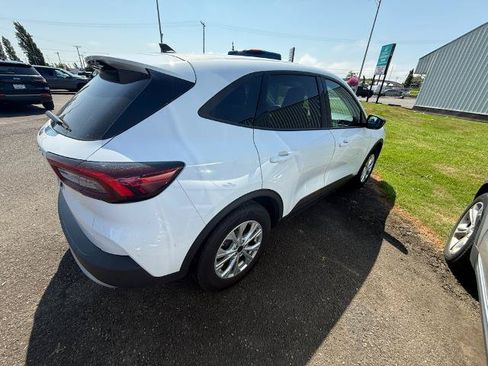 Certified 2025 Ford Escape Active FWD image 2