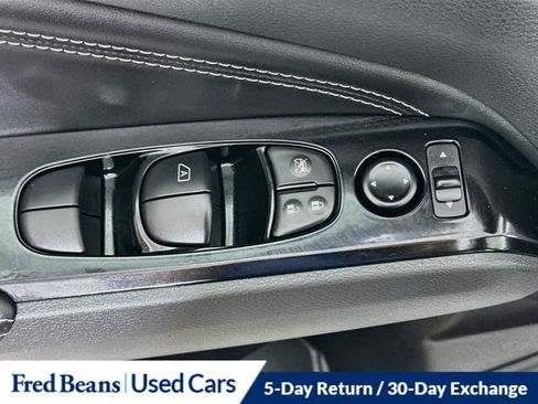 Used 2023 Nissan Altima 2.5 SV w/ SV Premium Package FWD image 39