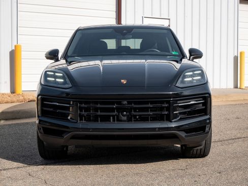 Used 2025 Porsche Cayenne E-Hybrid Coupe image 10