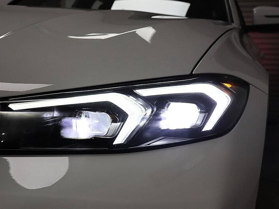 Used 2024 BMW 330i w/ M-Sport Package w/ M Sport Package RWD image 42