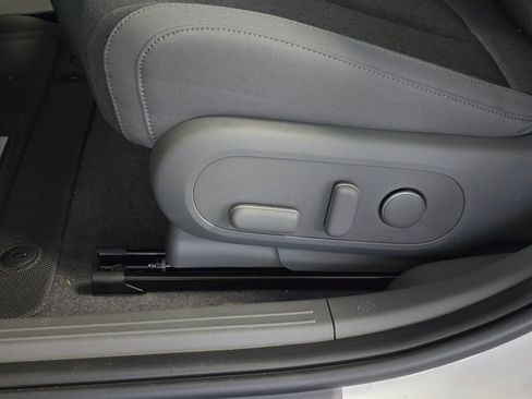 New 2026 Hyundai Ioniq 5 SE image 20