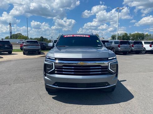 Used 2025 Chevrolet Tahoe LT w/ Comfort Package AWD/4WD image 2