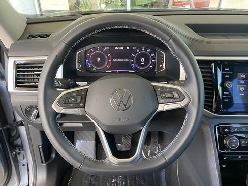 Certified 2023 Volkswagen Atlas SE w/ Black Wheel Package AWD/4WD image 31
