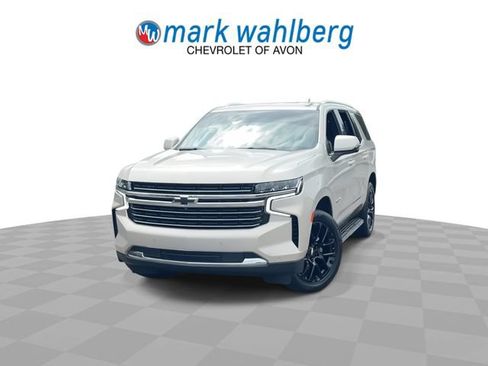 Certified 2023 Chevrolet Tahoe LT w/ Luxury Package AWD/4WD image 3