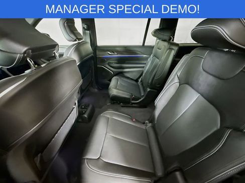 New 2025 Jeep Grand Cherokee L Overland w/ Luxury Tech Group IV AWD/4WD image 24