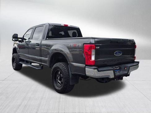Used 2018 Ford F250 XL w/ STX Appearance Package AWD/4WD image 3