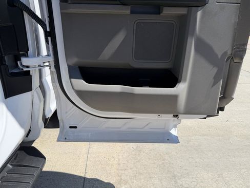 Used 2017 Ford F150 XL w/ Equipment Group 101A Mid AWD/4WD image 30