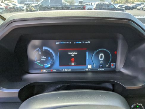 Used 2024 Ford F150 Lightning Platinum image 37