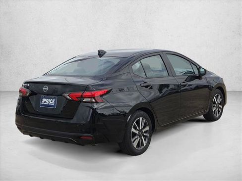 Used 2025 Nissan Versa SV FWD image 5