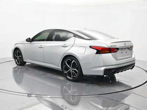 Used 2024 Nissan Altima 2.5 SR FWD image 7