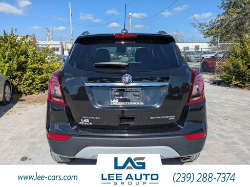 Used 2018 Buick Encore Preferred image 4