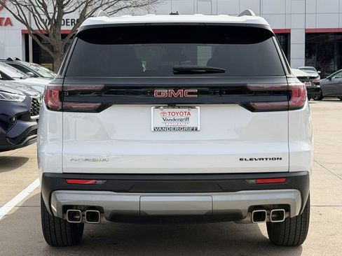 Used 2025 GMC Acadia Elevation image 5