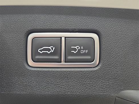 Used 2024 Kia Sorento EX w/ Panoramic Sunroof Package image 14