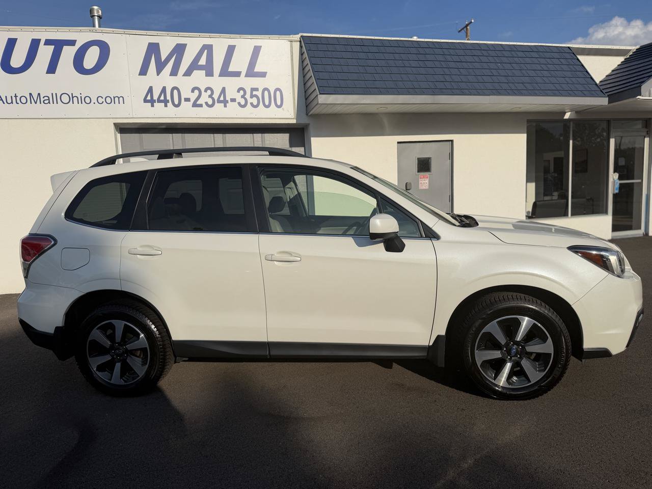 Used 2017 Subaru Forester 2.5i Limited AWD/4WD image 7