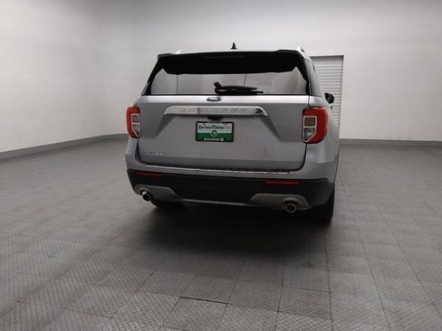 Used 2023 Ford Explorer Limited image 7