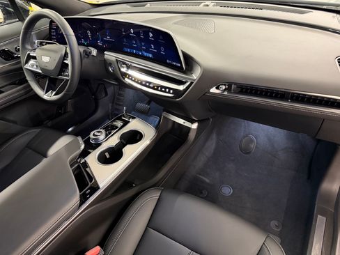 Certified 2024 Cadillac Lyriq Tech w/ Driver Assist Package AWD/4WD image 48