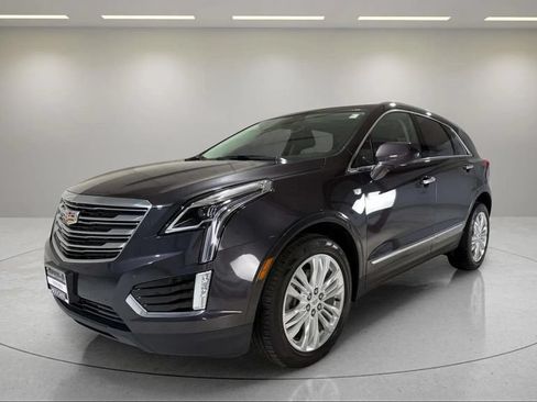 Used 2017 Cadillac XT5 Premium Luxury AWD/4WD image 17