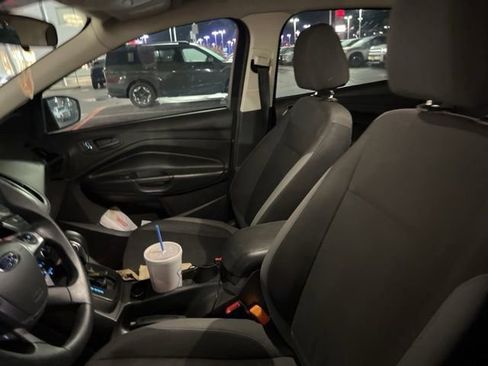 Used 2013 Ford Escape S image 9