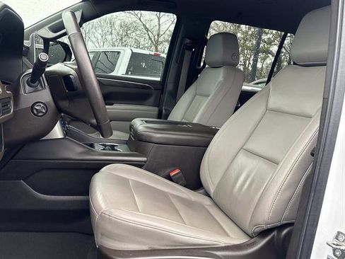 Used 2022 Chevrolet Tahoe Z71 w/ Luxury Package image 27