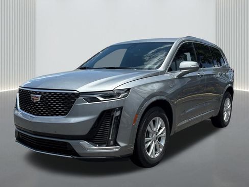 New 2025 Cadillac XT6 Luxury image 1